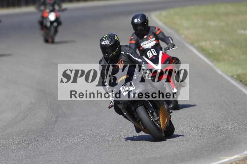 /36 08.08.2026  Pluess Motosport ADR/Einsteiger/454